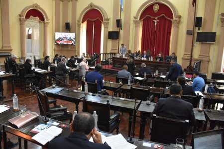 Senadores aprobaron un proyecto de ley que busca suspender la fe de vida de los jubilados