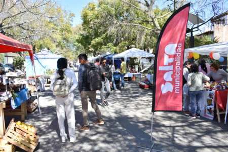 Este sábado se hará una feria de emprendedores en el Paseo de los Poetas