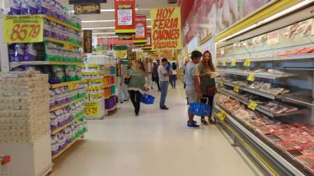 El 24 y 31 de diciembre supermercados y comercios abrirán hasta las 17