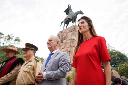 Se celebraron los 238 años del natalicio del general Martín Miguel de Güemes