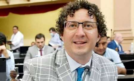 El senador “Kety” Rosso tuvo un accidente y tuvo que ser trasladado en el avión sanitario