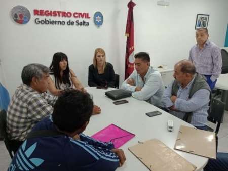 Autoridades del Registro Civil se reunieron con Caciques para bajar los índices de niños indocumentados