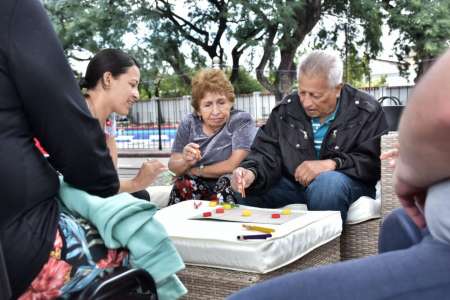 Se conmemoró el Día del Parkinson en el natatorio Juan Domingo Perón