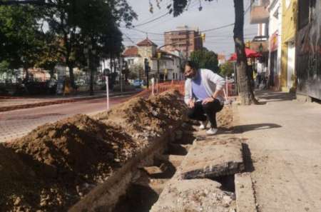 Equipo del Museo de Antropología recorrieron los durmientes encontrados en calle Balcarce