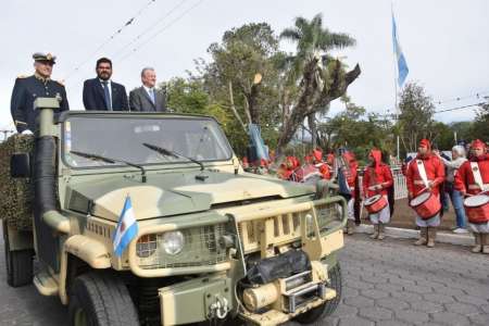 Se realizaron los actos oficiales por el Día de la Independencia en La Caldera