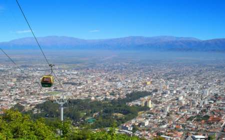 El calor sigue acompañando en Salta con temperaturas de primavera, en pleno otoño