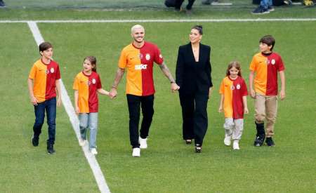 Emotivo recibimiento a Mauro Icardi y Wanda Nara en el Galatasaray