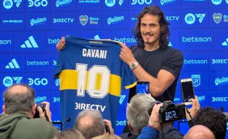Boca Juniors presentó a Edinson Cavani como nuevo refuerzo