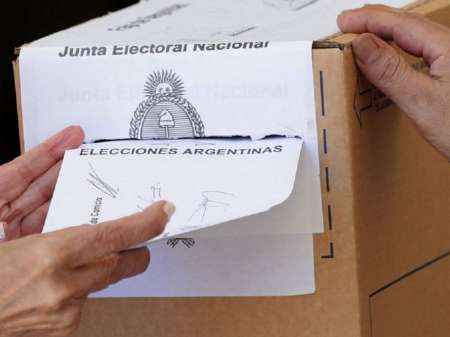 PASO 2023: votó el 69% del padrón electoral, la cifra más baja de una primaria presidencial