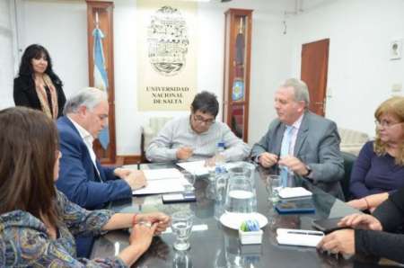 El Ministerio de Educación y la UNSa aúnan esfuerzos para ayudar a alumnos a terminar sus estudios