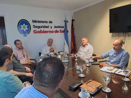 El Ministerio de Seguridad habilitó un canal directo de comunicación entre la Policía y comerciantes