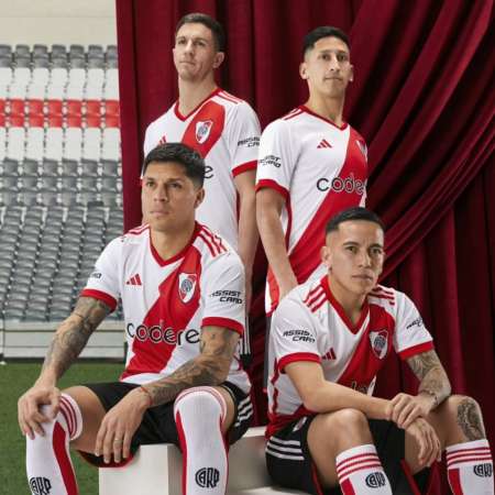River presentó su nueva camiseta titular