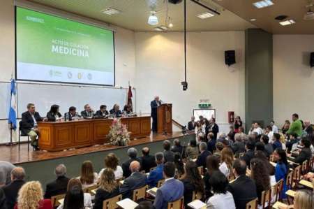 Se recibieron los primeros 16 estudiantes de la carrera de Medicina de la UNSa
