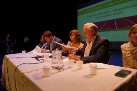 Más de 1500 estudiantes participaron de talleres de educación financiera