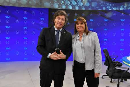 Javier Milei y Patricia Bullrich se mostraron juntos tras cerrar el pacto electoral