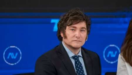 Javier Milei: “A Sergio Massa lo percibo como un enemigo”
