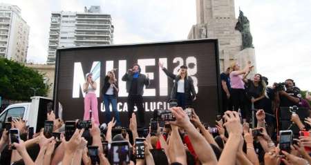 Javier Milei visitó Rosario antes del balotaje: “No se dejen llevar por el miedo porque paraliza”