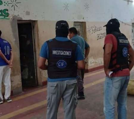 Allanaron el Penal de Villa Las Rosas: hay 7 jefes penitenciarios detenidos