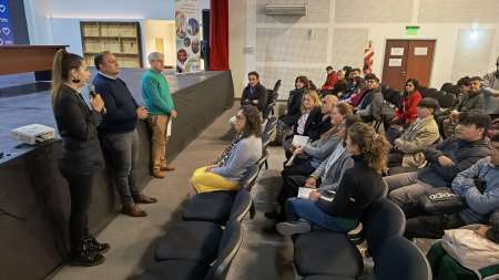 Alumnos de escuelas técnicas comienzan sus prácticas profesionales