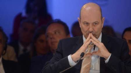 REFLEXIVO. Sturzenegger dijo no creer que el alza de la tasa genere una caída de la inversión y de la actividad.