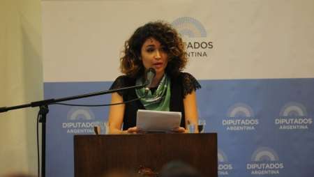 La burrada de una abortista: "Un embrión no puede escribir poemas, un feto no es un bebito"