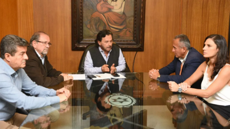 Gustavo Sáenz anunció reactivación de obras viales