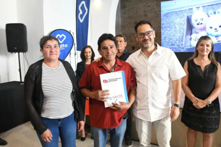 Se entregaron 125 escrituras en zona sudeste