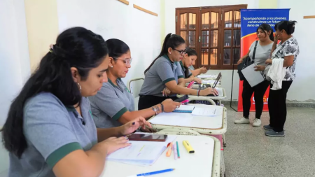 Operativo de renovación automática para estudiantes