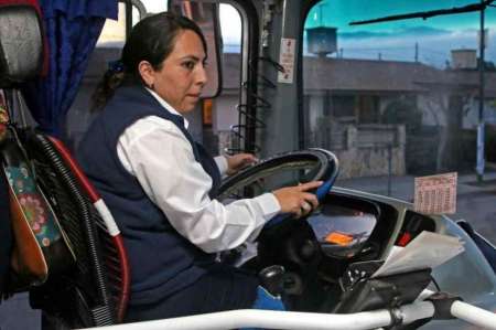 50 mujeres serán capacitadas para obtener licencia profesional