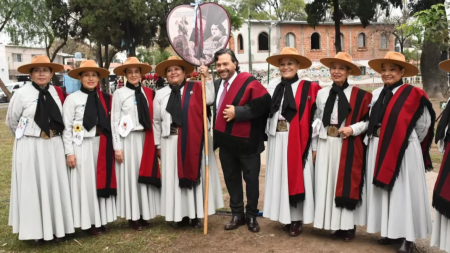 Sáenz encabezó el inicio de los homenajes al Gral. Güemes