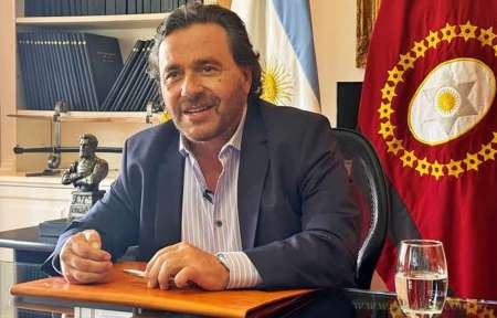 Sáenz anunció subsidios al consumo de luz y agua