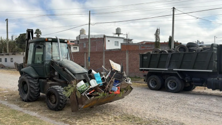 Amplio operativo de descacharrado en la ciudad
