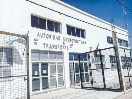 La AMT inició el proceso de readecuación para taxis y remises