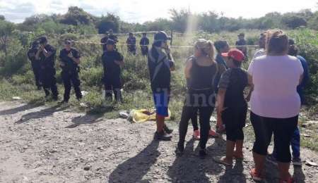 Investigan la muerte de un joven hallado colgado y desnudo en Güemes