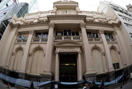 Hacienda y el Banco Central, satisfechos por la baja del dólar tras las medidas anunciadas