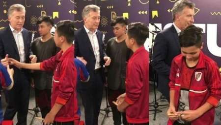 Macri chicaneó a un niño con la campera de River: "Te fuiste para la B"