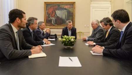 Tibio respaldo de los gobernadores peronistas a Macri: “Ellos deben gobernar el país”