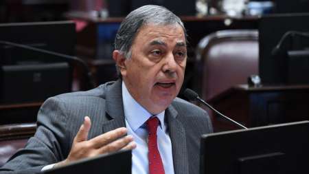 Un policía le robó plata y comida a Rodolfo Urtubey