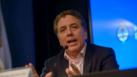 Nicolás Dujovne recibe a ocho ministros y empieza a definir el recorte del gasto