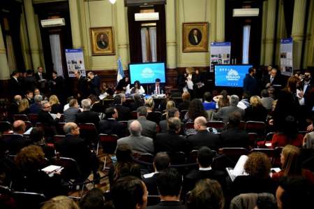 Tarifas: Hubo dictamen en el Senado pero Cambiemos presentó otro proyecto