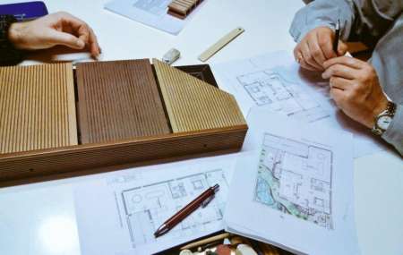 ¿Qué otros profesionales estarán limitados para ejercer sus carreras?