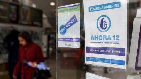 El Gobierno analiza ampliar el "Ahora 12"