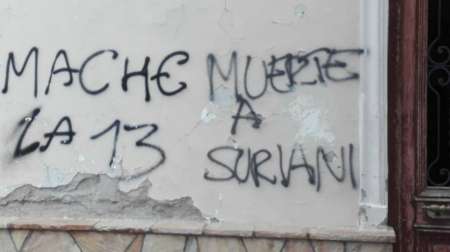 En la guerra de pintadas, esta vez el blanco fue la casa de un Diputado a favor de la vida
