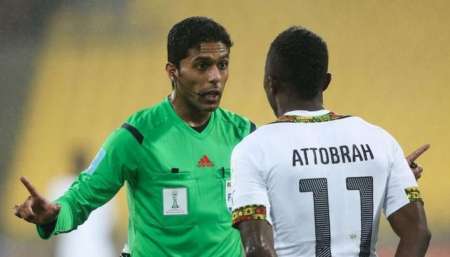 La FIFA expulsó a un árbitro corrupto que iba a dirigir en el Mundial