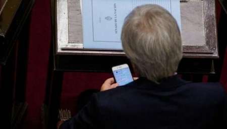 El mensaje de whatsapp de Pinedo que generó un escándalo