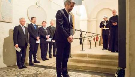 Peña rindió homenaje a los soldados británicos caídos en la guerra de Malvinas