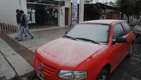 Cayó la primera helada del año en Salta: la mínima se acercó a los -2ºC