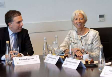 El directorio del FMI se reunirá "en breve" para aprobar el préstamo a la Argentina