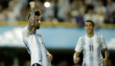 Tapia coincide con Messi que este es el momento de “estar entre los cuatro primeros”
