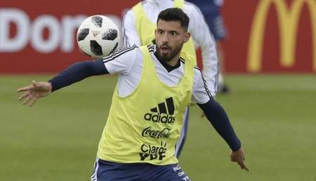 Sampaoli paró los mismos once y el Kun Agüero será titular en el debut ante Islandia